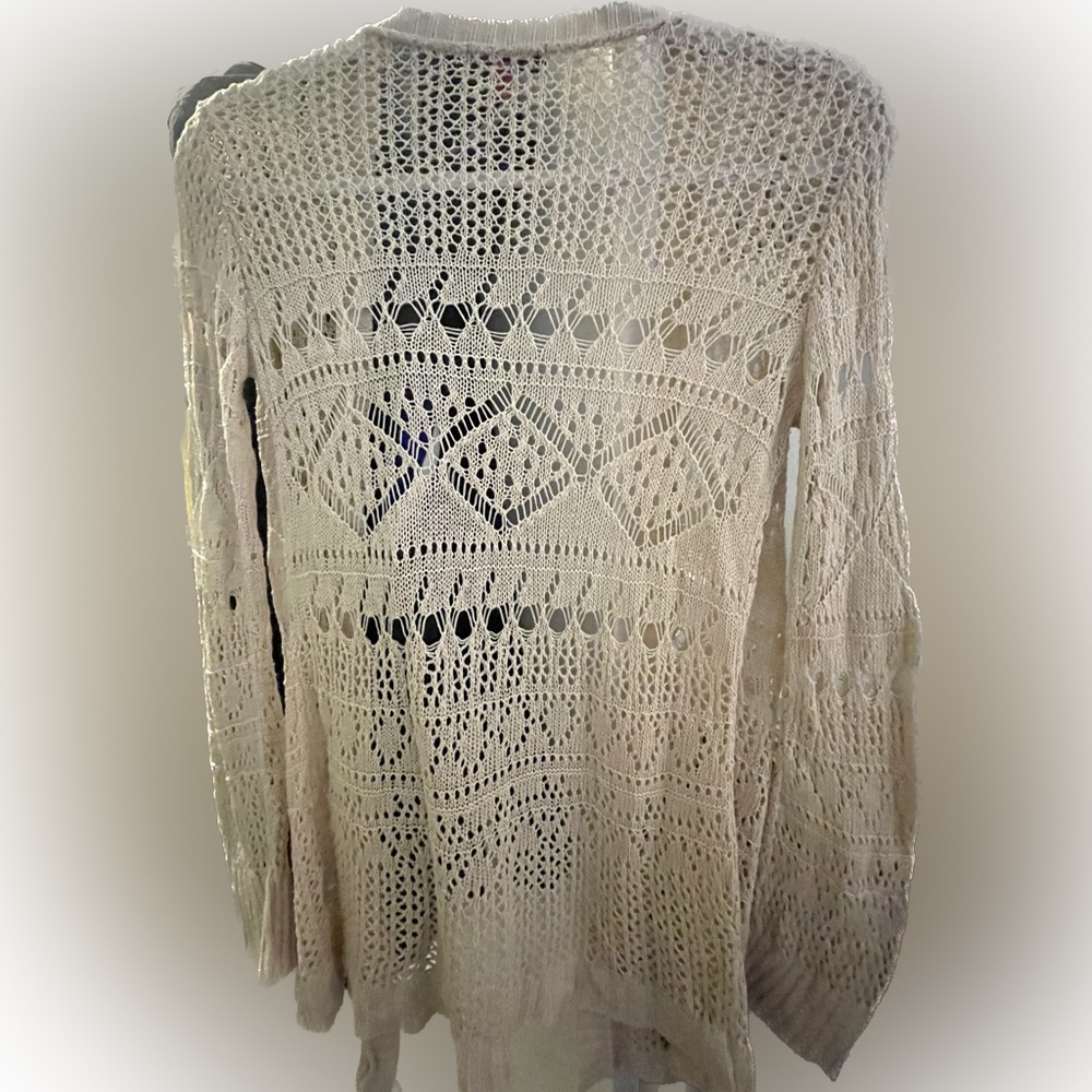 Sweater - Picture 4 of 4